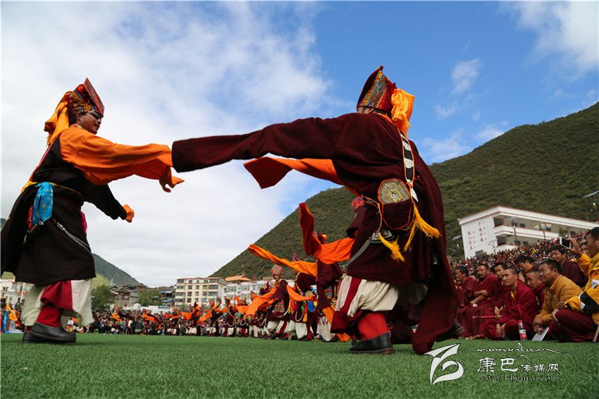 白玉鍋莊(康巴傳媒網首屆紀實攝影大賽)