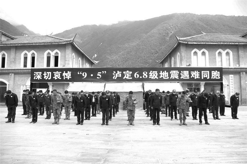 圖為哀悼1.jpg 圖為哀悼1.jpg