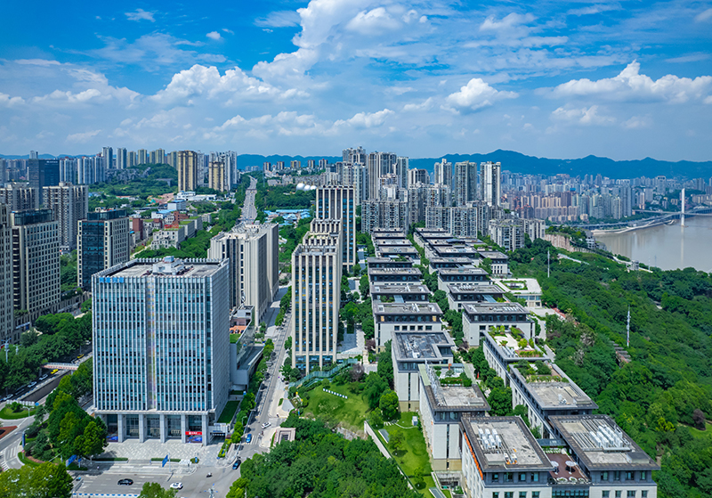 2023年8月4日，重慶，區(qū)塊鏈數(shù)字經(jīng)濟產(chǎn)業(yè)園。